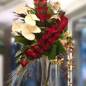 دسته گل زیبا -قیمت تاج گل